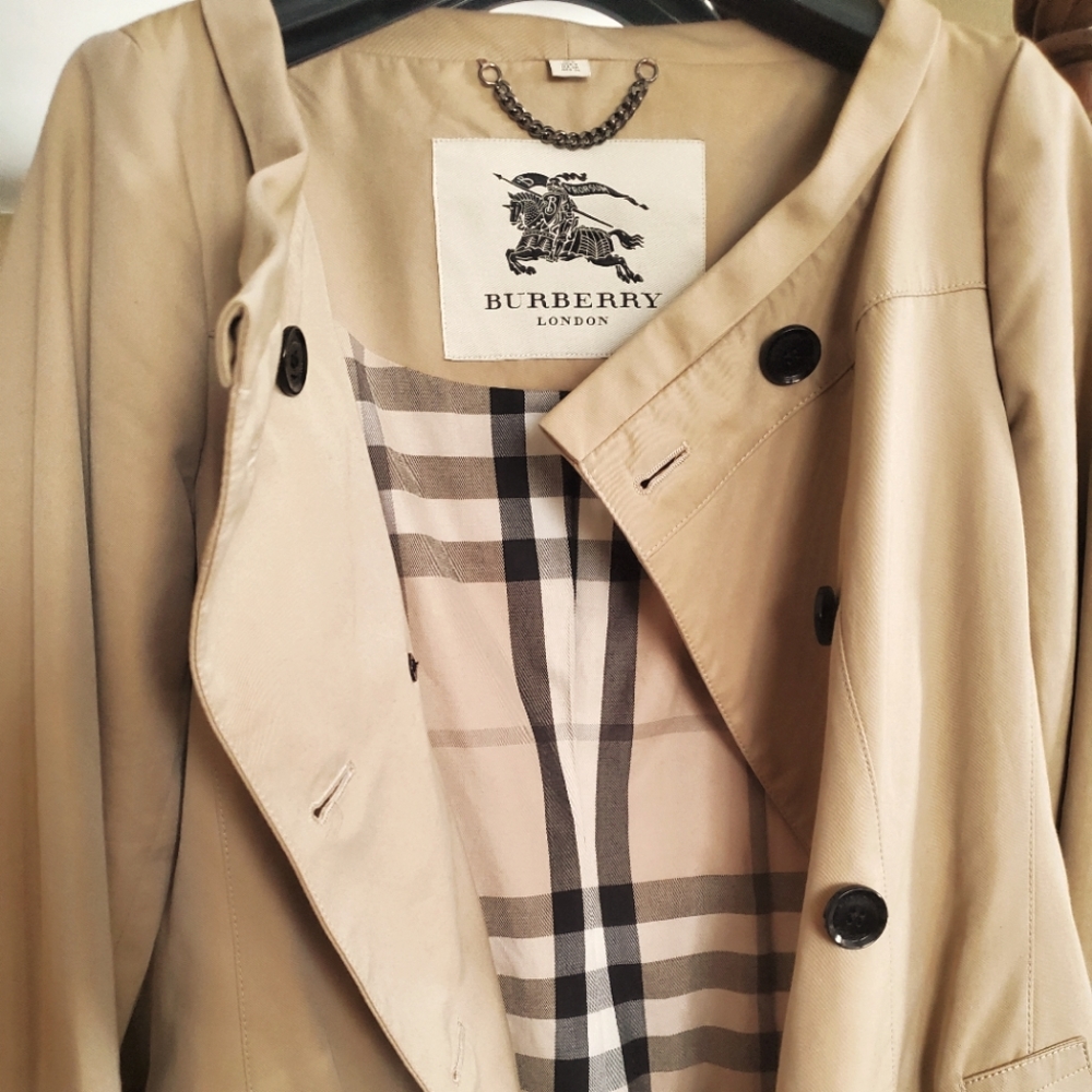 Burberry Trench Coat size 4